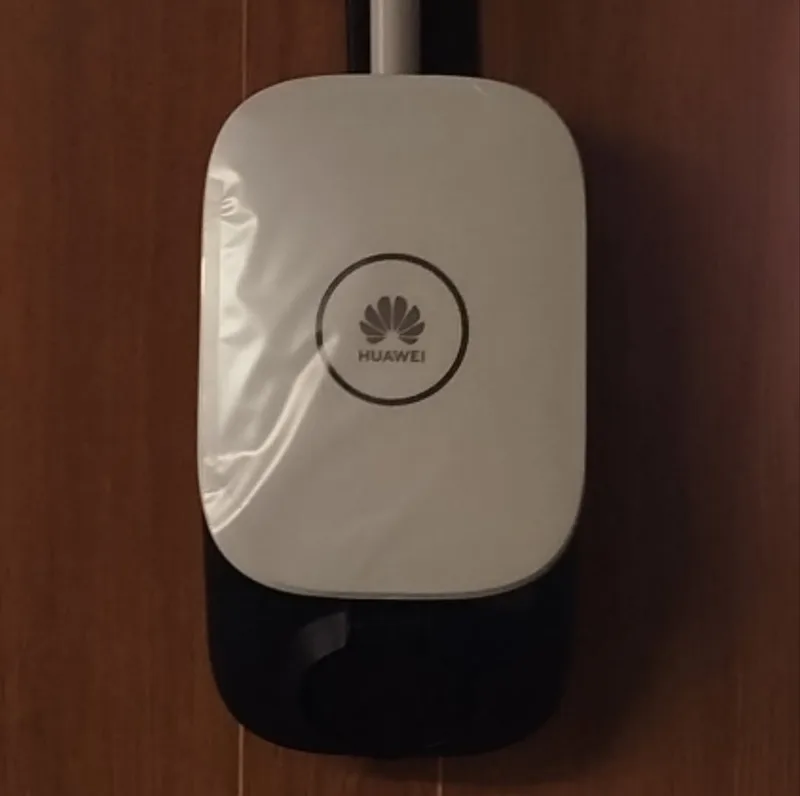Cargador de vehículo eléctrico instalado en pared